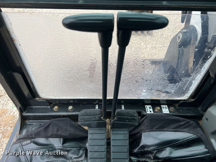 image for item MM9033 2011 Bobcat E80  mini excavator