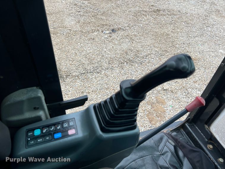 image for item MM9033 2011 Bobcat E80  mini excavator