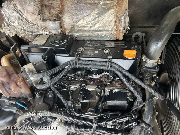 image for item MM9033 2011 Bobcat E80  mini excavator