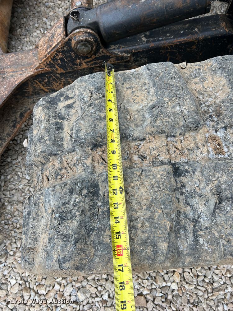 image for item MM9033 2011 Bobcat E80  mini excavator