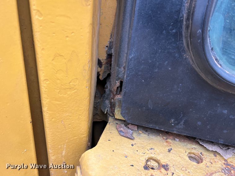 image for item MM9037 2007 Caterpillar D6T  dozer