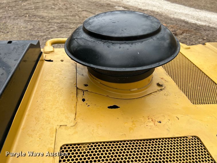 image for item MM9037 2007 Caterpillar D6T  dozer