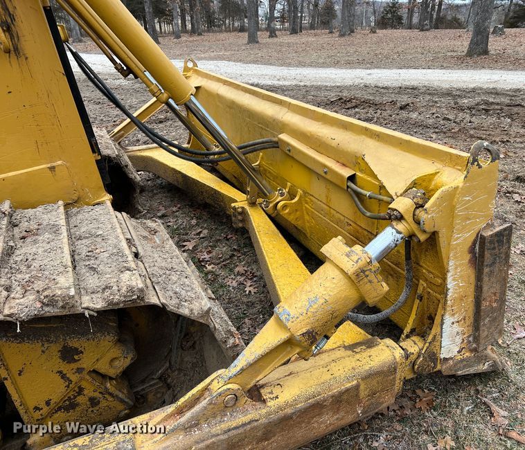 image for item MM9037 2007 Caterpillar D6T  dozer