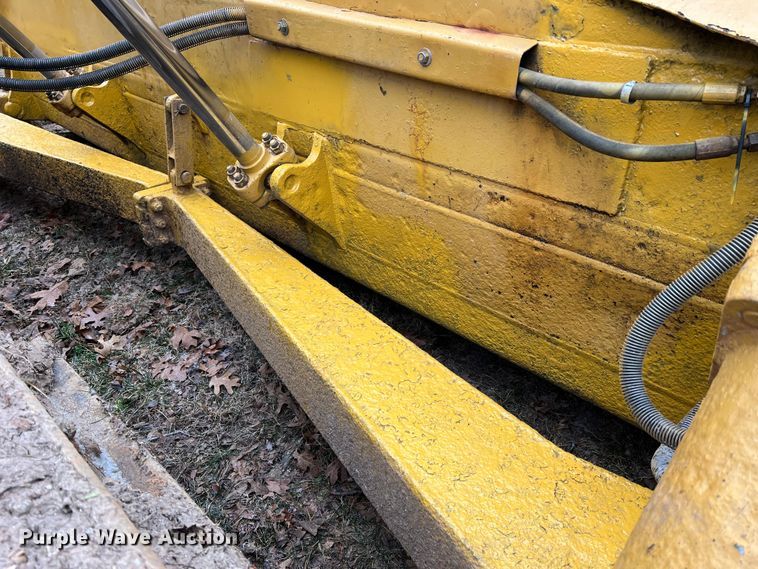 image for item MM9037 2007 Caterpillar D6T  dozer