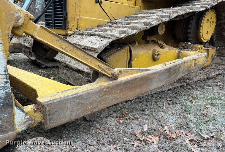 image for item MM9037 2007 Caterpillar D6T  dozer