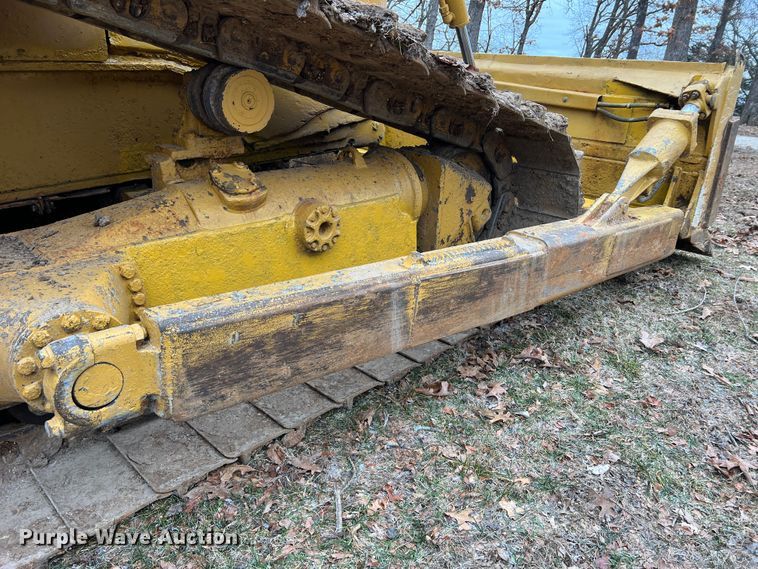 image for item MM9037 2007 Caterpillar D6T  dozer