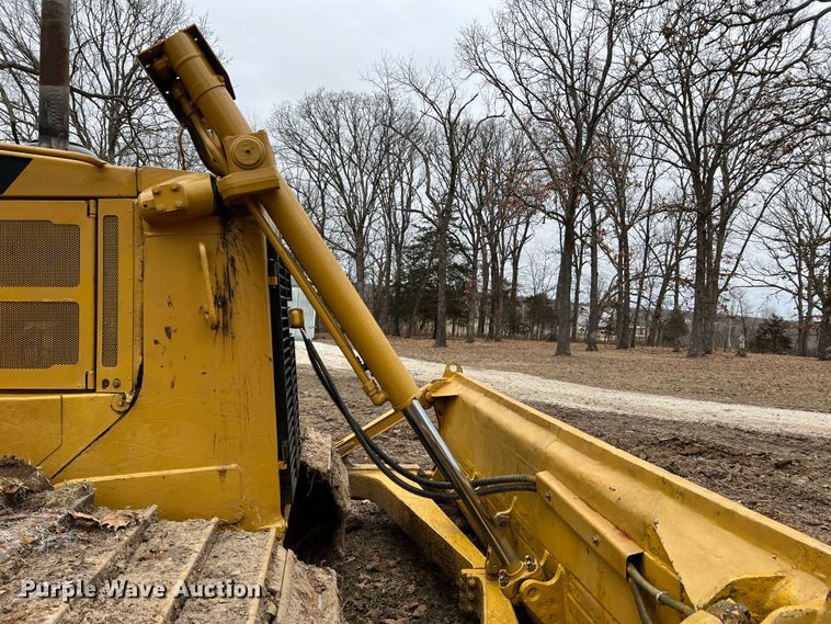 image for item MM9037 2007 Caterpillar D6T  dozer
