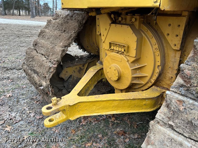 image for item MM9037 2007 Caterpillar D6T  dozer