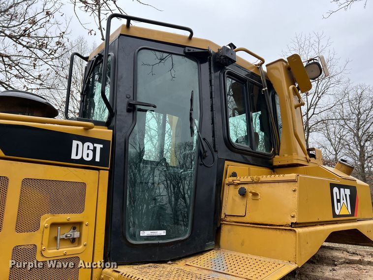 image for item MM9037 2007 Caterpillar D6T  dozer