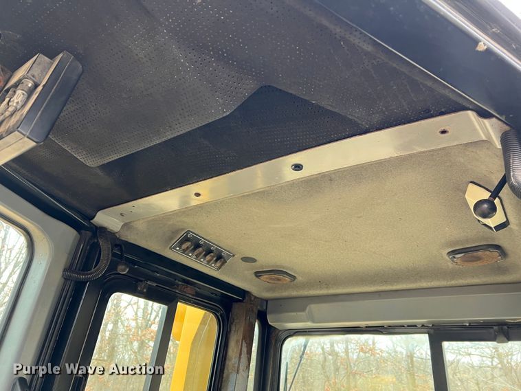 image for item MM9037 2007 Caterpillar D6T  dozer