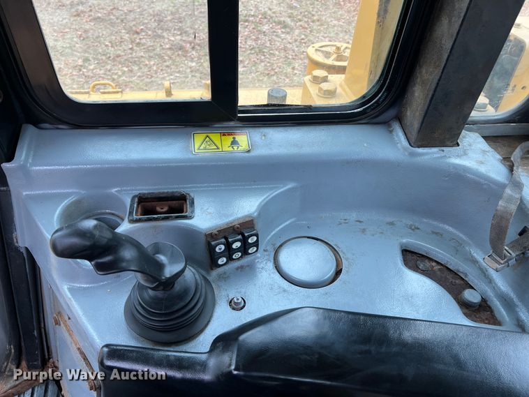 image for item MM9037 2007 Caterpillar D6T  dozer