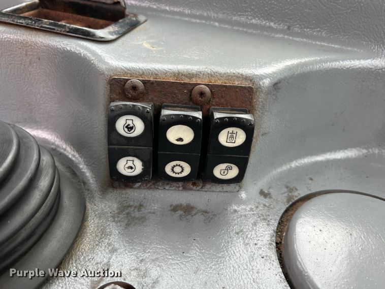 image for item MM9037 2007 Caterpillar D6T  dozer