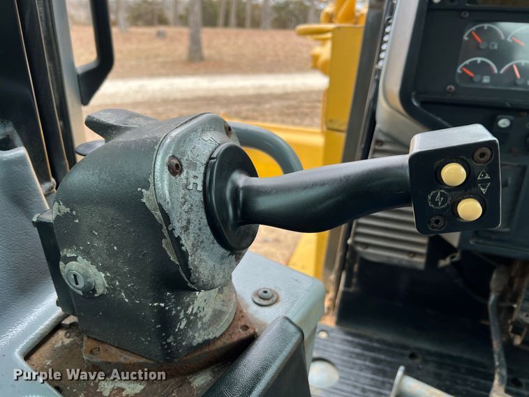 image for item MM9037 2007 Caterpillar D6T  dozer