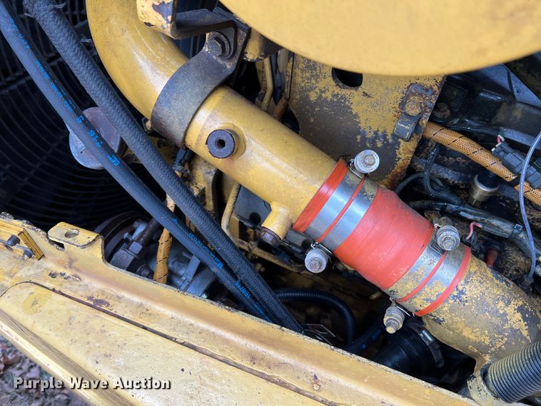 image for item MM9037 2007 Caterpillar D6T  dozer