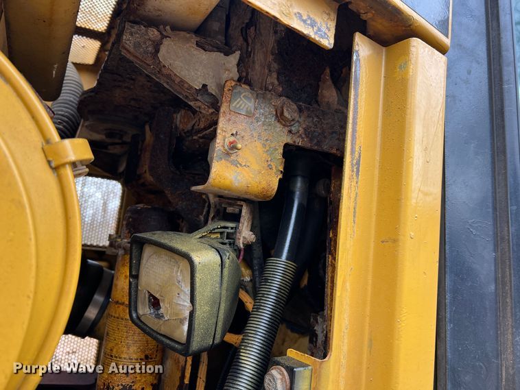 image for item MM9037 2007 Caterpillar D6T  dozer