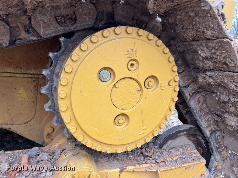 image for item MM9037 2007 Caterpillar D6T  dozer