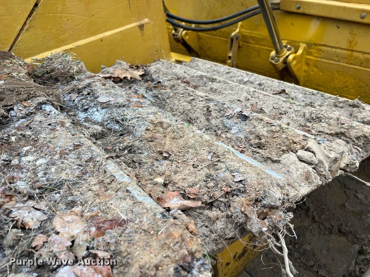 image for item MM9037 2007 Caterpillar D6T  dozer