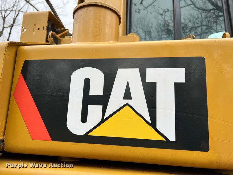 image for item MM9037 2007 Caterpillar D6T  dozer