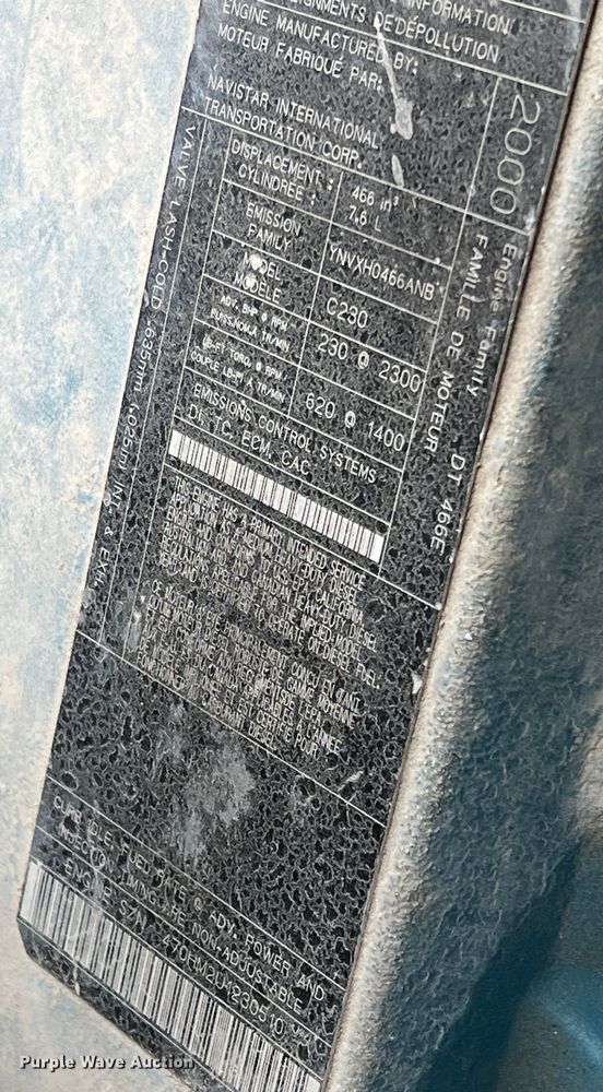 image for item MM9039 2001 International 4700  bucket truck