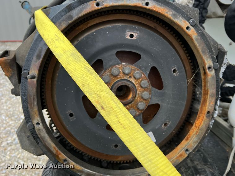 image for item MM9039 2001 International 4700  bucket truck