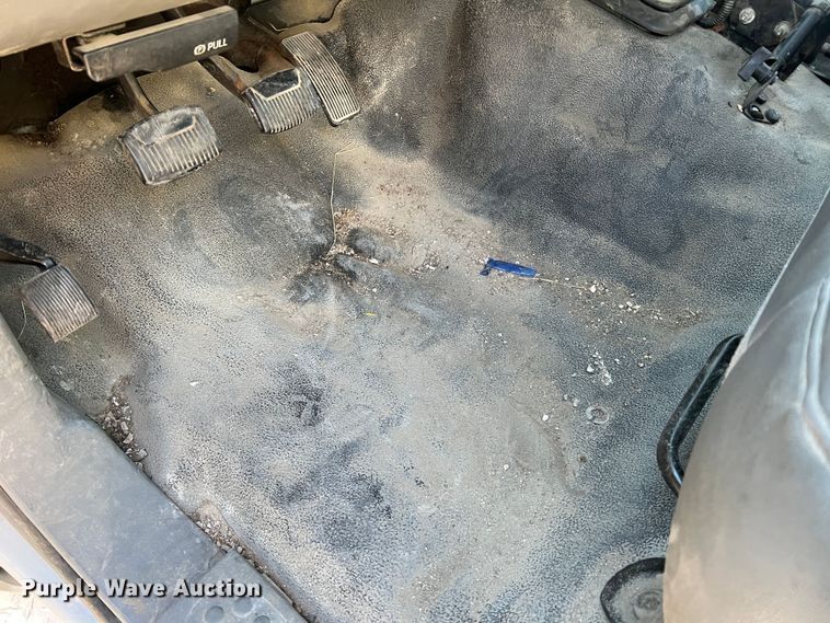 image for item MM9045 2003 Ford F550 Super Duty XL  utility / service truck