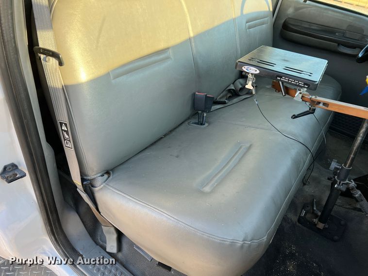 image for item MM9045 2003 Ford F550 Super Duty XL  utility / service truck