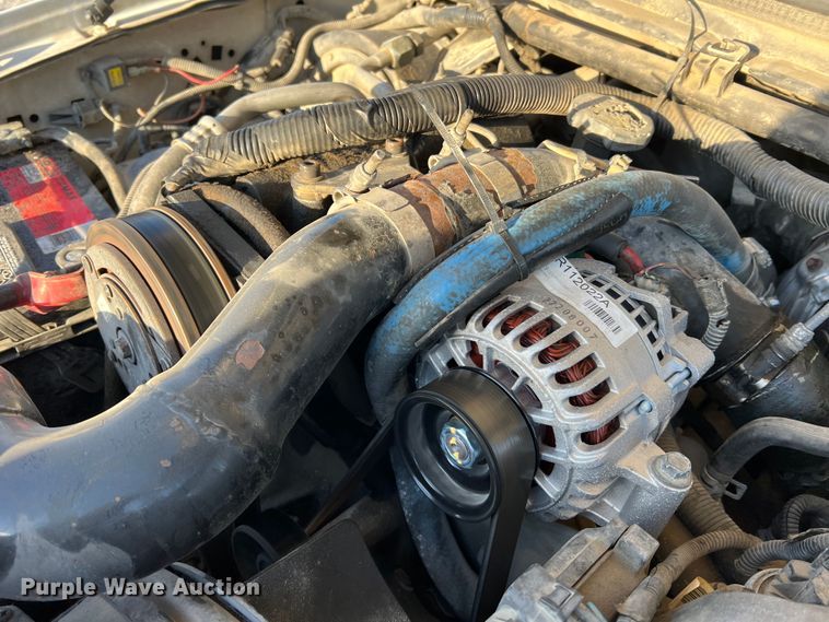 image for item MM9045 2003 Ford F550 Super Duty XL  utility / service truck