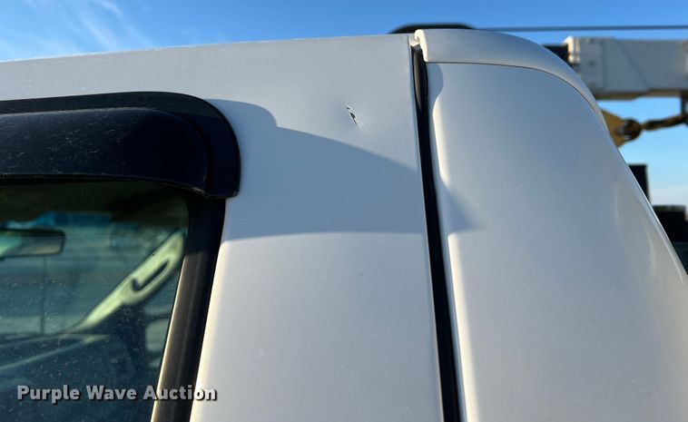 image for item MM9045 2003 Ford F550 Super Duty XL  utility / service truck