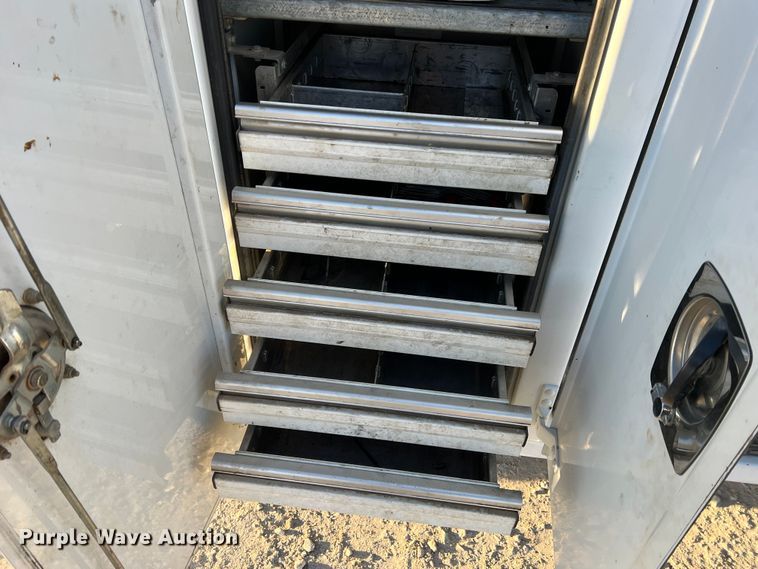 image for item MM9045 2003 Ford F550 Super Duty XL  utility / service truck