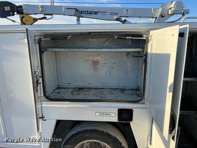 image for item MM9045 2003 Ford F550 Super Duty XL  utility / service truck