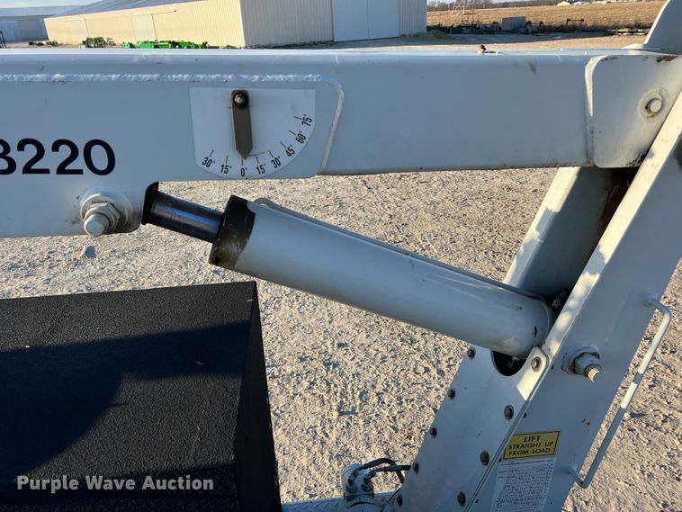 image for item MM9045 2003 Ford F550 Super Duty XL  utility / service truck