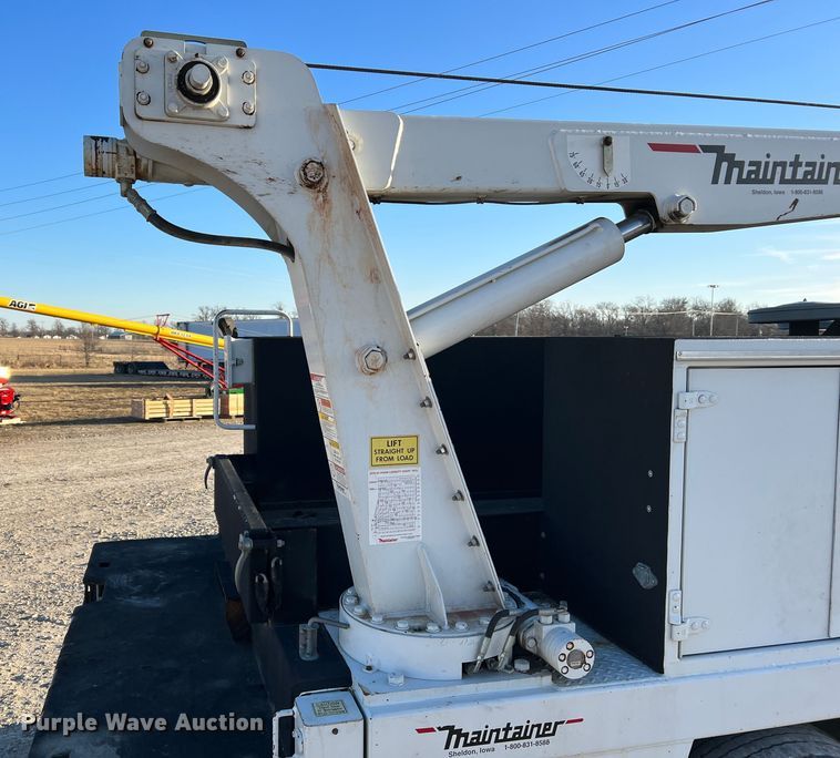 image for item MM9045 2003 Ford F550 Super Duty XL  utility / service truck