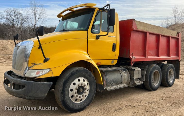 image for item MM9060 2006 International 8600  dump truck