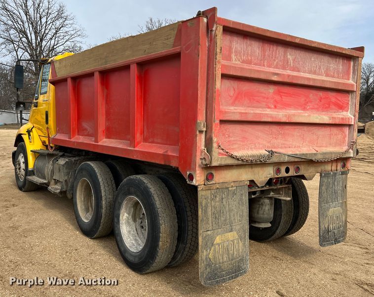 image for item MM9060 2006 International 8600  dump truck