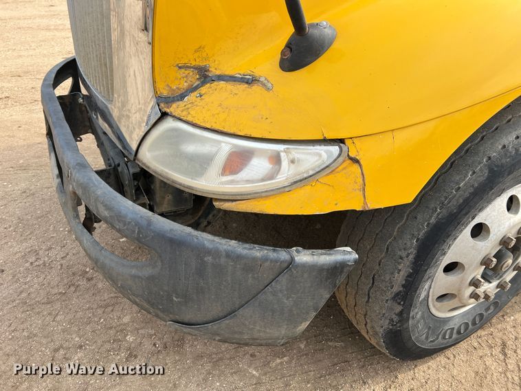 image for item MM9060 2006 International 8600  dump truck