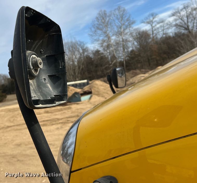 image for item MM9060 2006 International 8600  dump truck