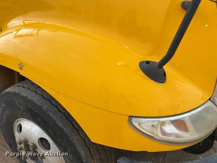 image for item MM9060 2006 International 8600  dump truck