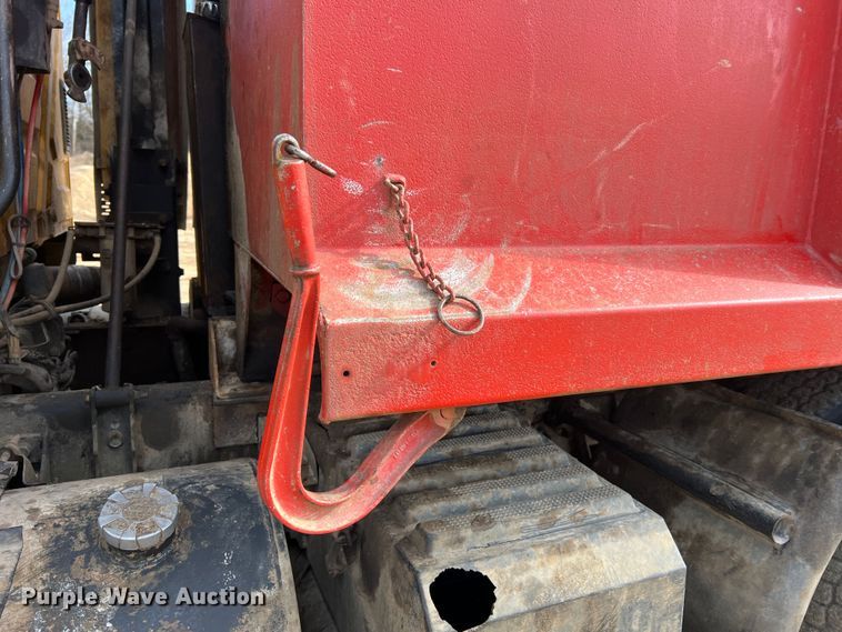 image for item MM9060 2006 International 8600  dump truck