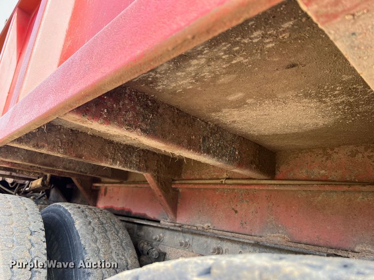 image for item MM9060 2006 International 8600  dump truck