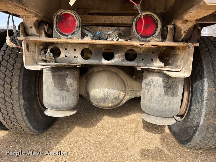 image for item MM9060 2006 International 8600  dump truck