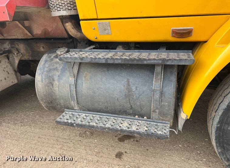 image for item MM9060 2006 International 8600  dump truck