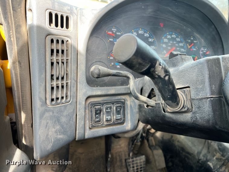 image for item MM9060 2006 International 8600  dump truck