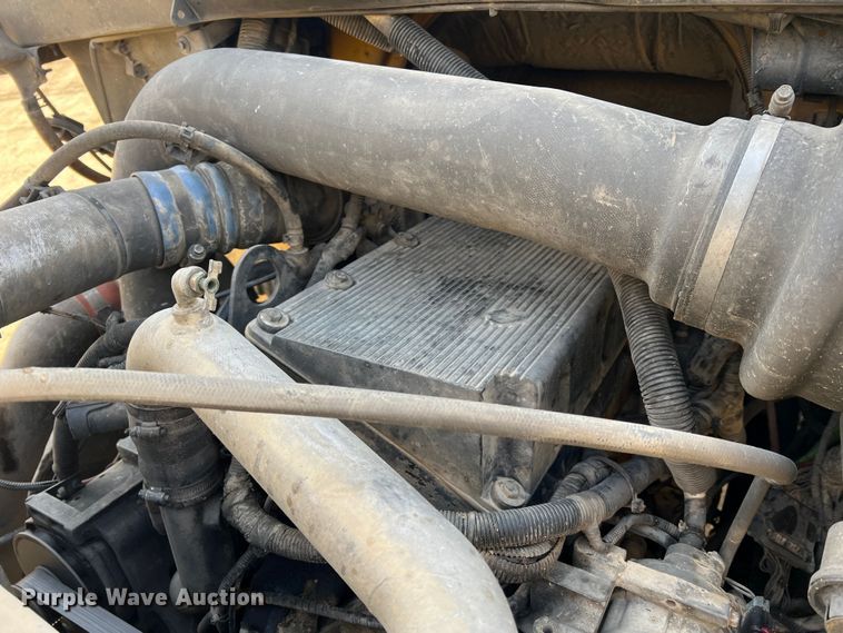 image for item MM9060 2006 International 8600  dump truck