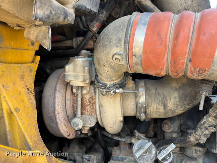 image for item MM9060 2006 International 8600  dump truck