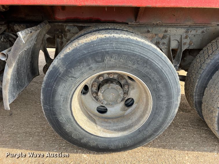 image for item MM9060 2006 International 8600  dump truck