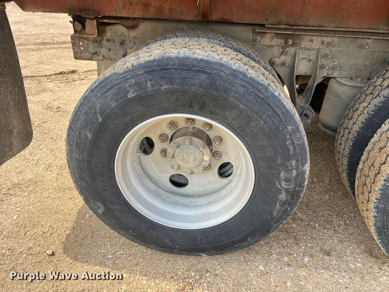 image for item MM9060 2006 International 8600  dump truck