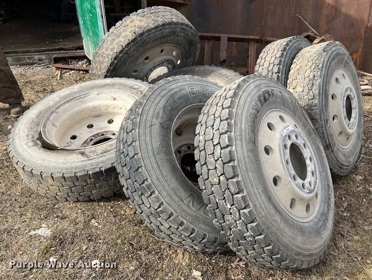 image for item MM9061 (8) tires and wheels