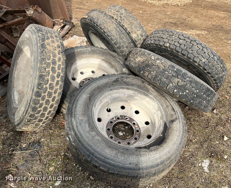 image for item MM9061 (8) tires and wheels