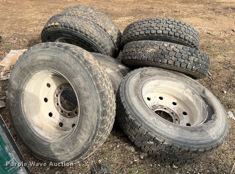 image for item MM9061 (8) tires and wheels