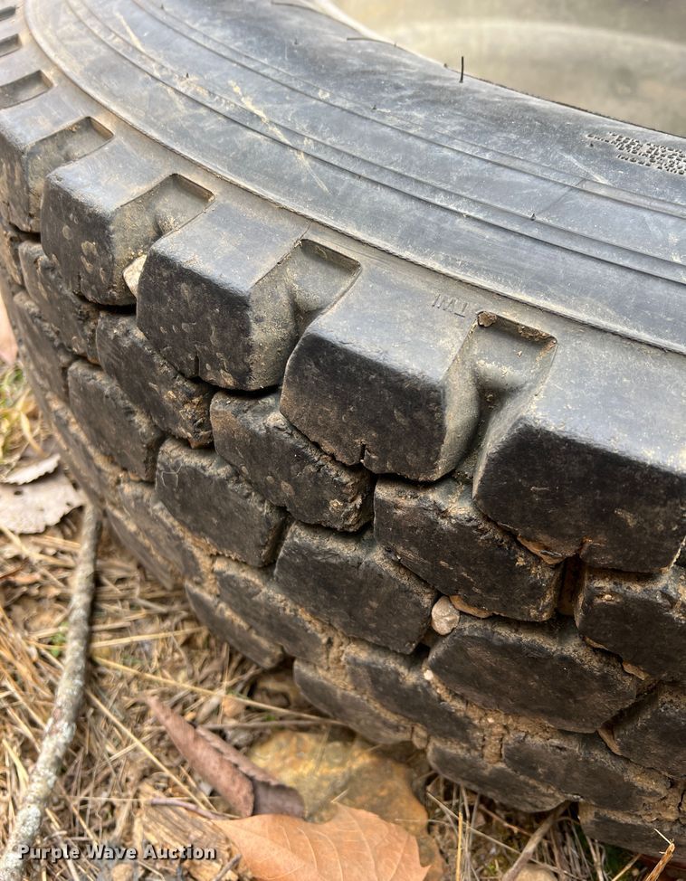 image for item MM9061 (8) tires and wheels